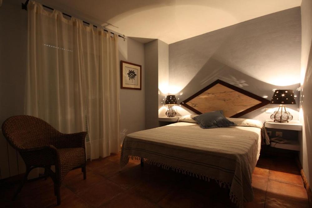 Posada Tresmentiras Aldeanueva del Camino Cameră foto