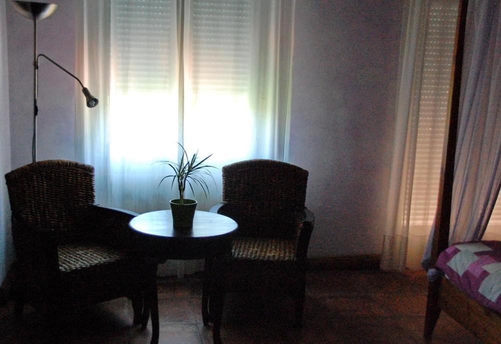 Posada Tresmentiras Aldeanueva del Camino Cameră foto