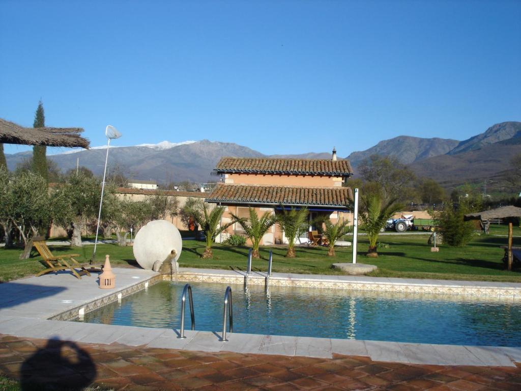 Posada Tresmentiras Aldeanueva del Camino Exterior foto